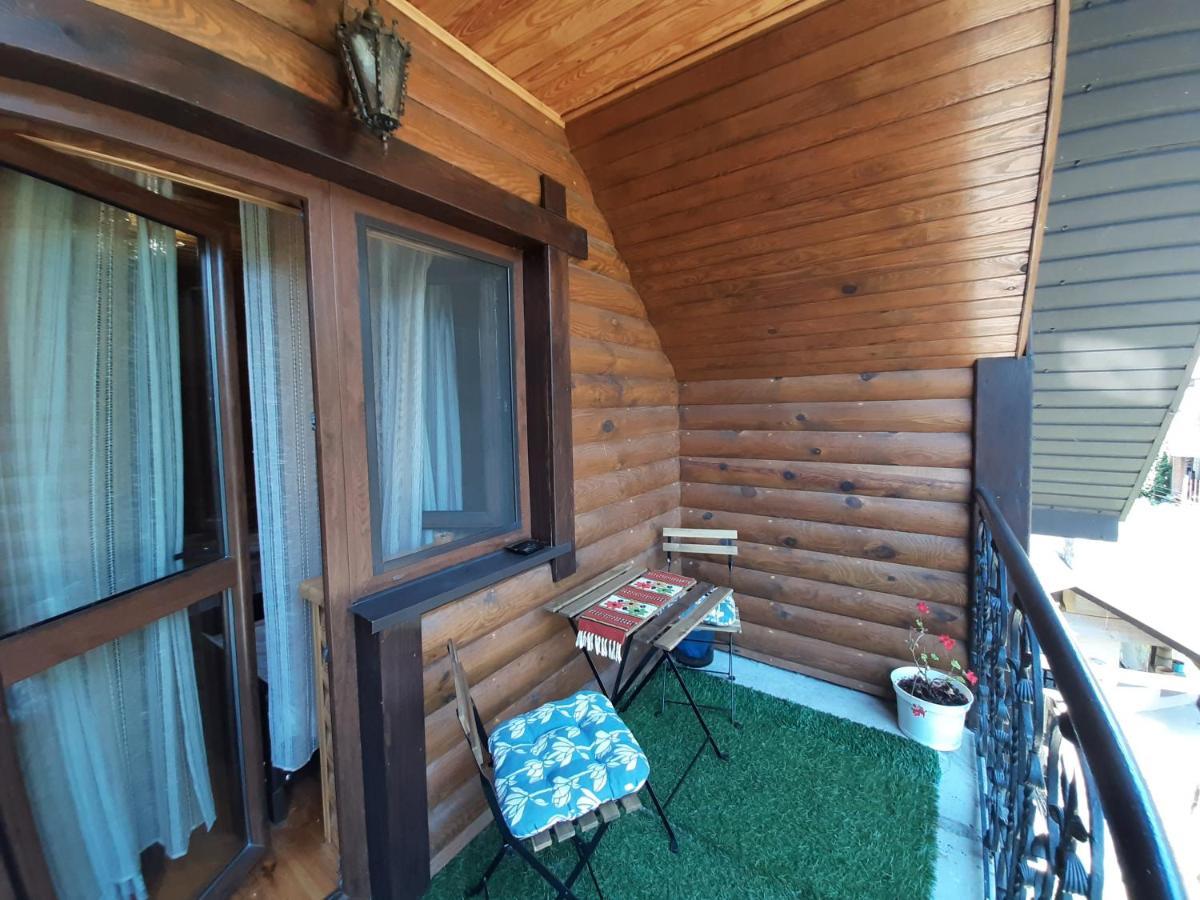 Садиба Орисин Явір Orysyn Yavir Guest House Svityaz' Ngoại thất bức ảnh