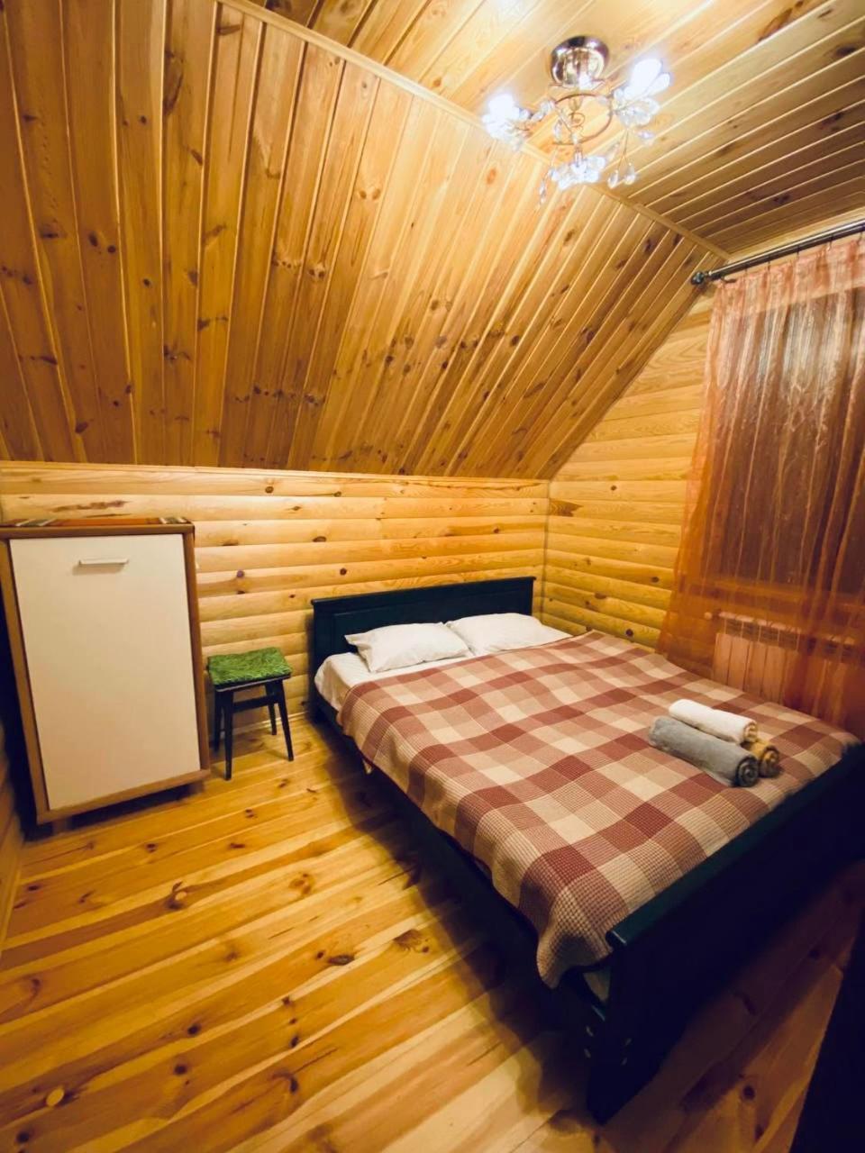 Садиба Орисин Явір Orysyn Yavir Guest House Svityaz' Ngoại thất bức ảnh