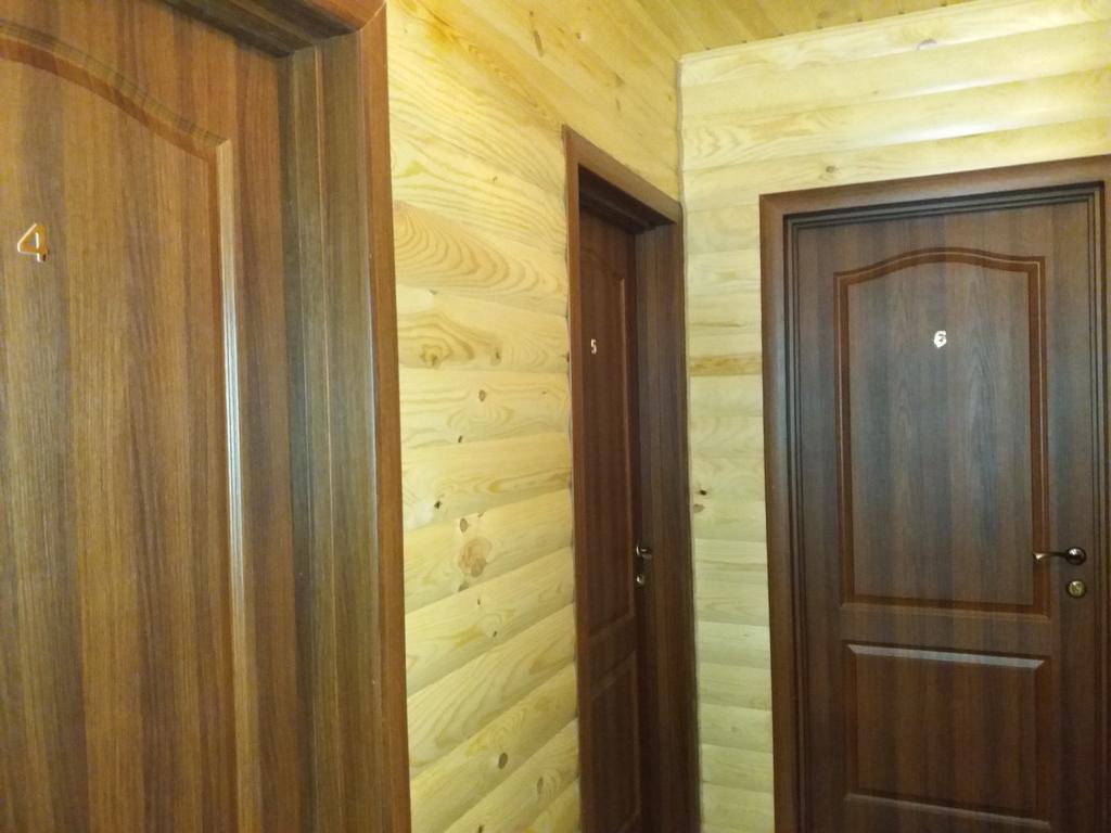 Садиба Орисин Явір Orysyn Yavir Guest House Svityaz' Ngoại thất bức ảnh